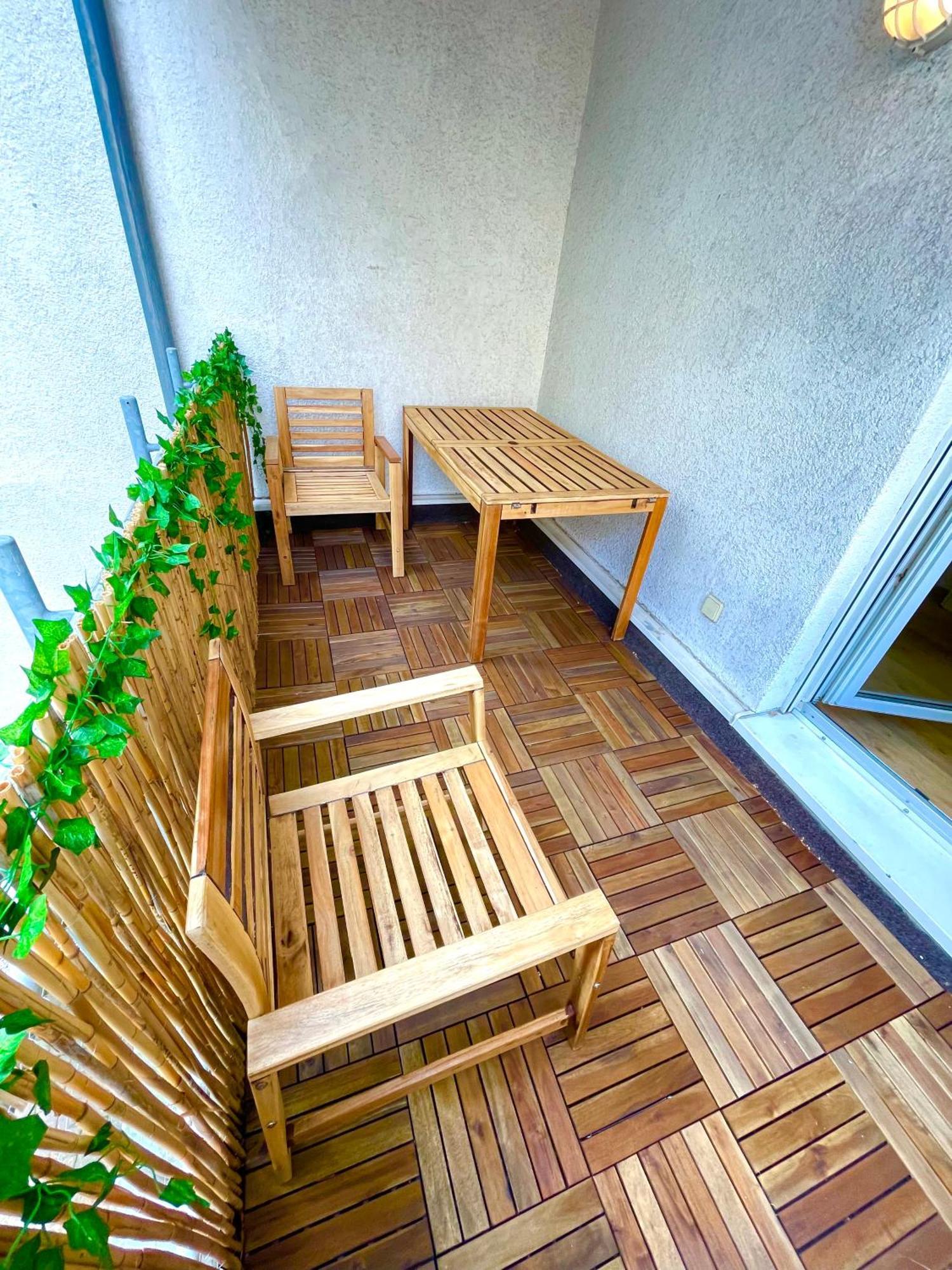 Studio Apartment In Stoetteritz With Balcony - Great Public Transport Links To The City Leipzig Eksteriør billede
